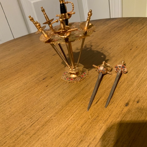 Midcentury Cocktail Sword Skewers - Picture 2 of 3